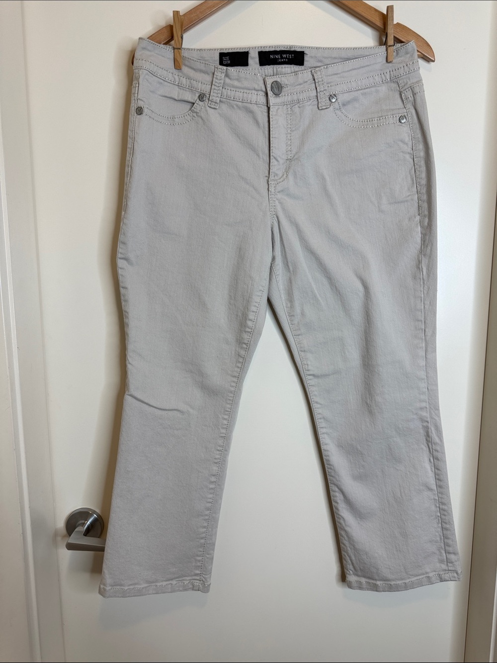 Nine West Straight Leg Jeans in Light Beige